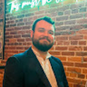 Meet your Posher, Adam